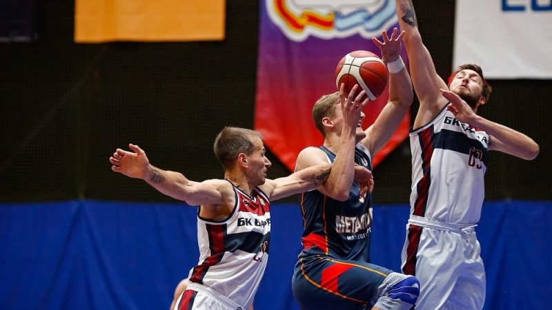 Южноуральские баскетболисты провели по две игры на Кубке России