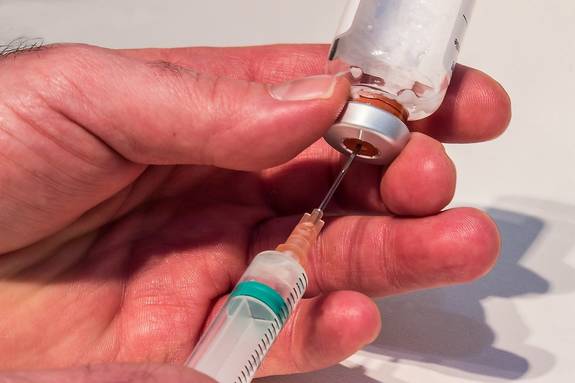 Объявлено о международном признании вакцины «Спутник V»