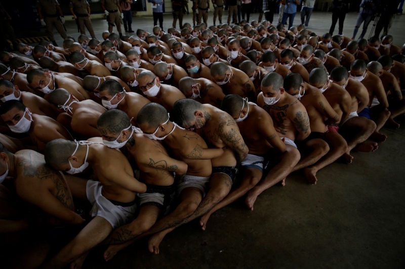 Переполненные тюрьмы Сальвадора