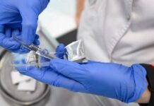 Вакцина «Спутник V» от коронавируса поступила на Южный Урал