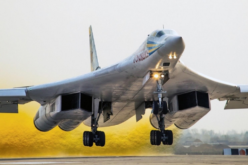 «Выдали желаемое за действительное»: Стало известно, зачем Ту-160 взяли Лондон на прицел