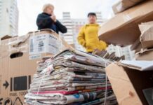 Жителям Челябинской области предлагают сдать макулатуру