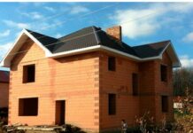 Как построить дом из керамических блоков?