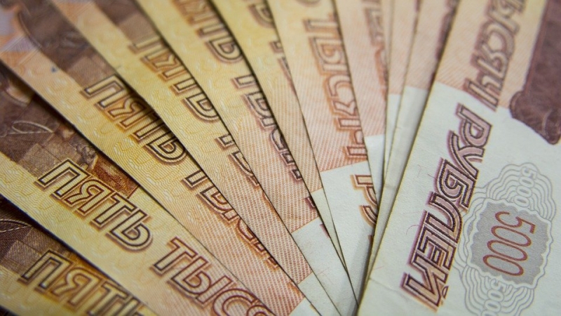 Девальвация рубля: как россиянам спасти накопления