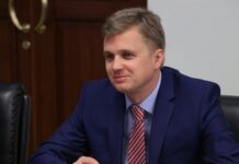 Глава Троицка заболел коронавирусом