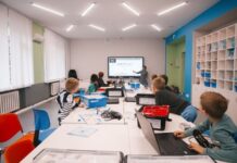 Каникулы в Челябинской области продлены до 14 дней