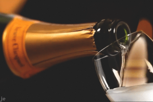 Откуда идут пузырьки в бокале шампанского?