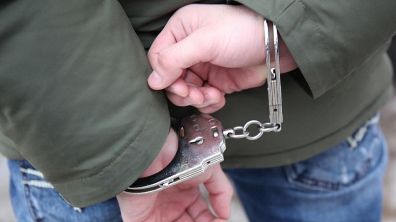 Полицейские Челябинска задержали двух местных жителей с наркотиками