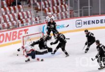 «Трактор» обыграл «Нефтехимик» и одержал третью победу подряд. Фоторепортаж