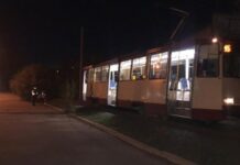 В Челябинске женщина пострадала под колёсами трамвая