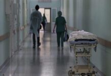 В Магнитогорске с предварительным диагнозом COVID-19 умер водитель «скорой»