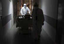 В Усть-Катаве с предположительным диагнозом COVID-19 умерла медик