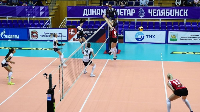 Челябинские волейболистки сыграют против спортсменок из Калининградской области