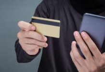 Эксперт рассказала о новом способе кражи денег с банковских карт