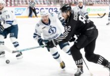 Московское «Динамо» сумело одолеть челябинский «Трактор» пятью заброшенными шайбами