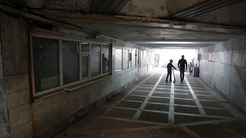В центре Челябинска закрыли выход «подземки» на трамвайную остановку
