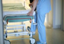 В Челябинске от коронавируса скончался врач областной больницы