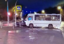 В Челябинске водитель иномарки скончался в результате ДТП с ПАЗом