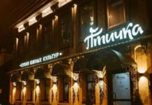 Закрытый на 30 суток ресторан в центре Челябинска продолжает работать