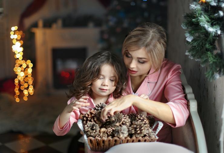 Родители спокойны: как интересно отпраздновать Новый год дома с детьми