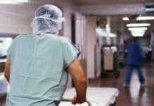 В Челябинске от коронавируса скончались два медика