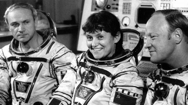 В чем подозревали вторую женщину-космонавта Светлану Савицкую