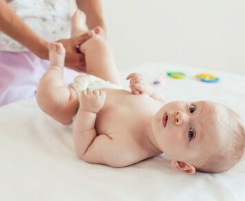 Детский массаж: что дает ребенку и какие имеет преимущества