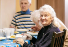 Правила выбора хорошего пансионата для пожилых людей