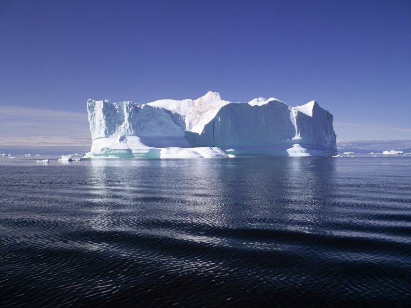 От Антарктиды откололся «Айсберг» размером с Петербург