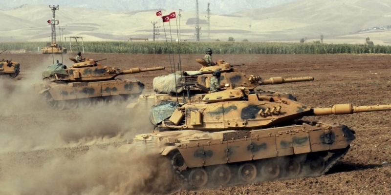 Российские ВКС уничтожили новейшую турецкую бронетехнику