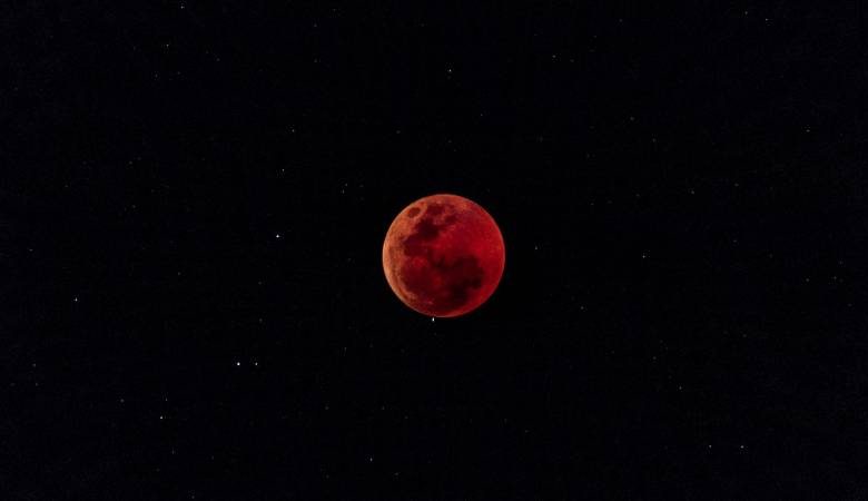<br />
Стоит ли ждать эффект Красной Луны 22 марта 2021 года                
