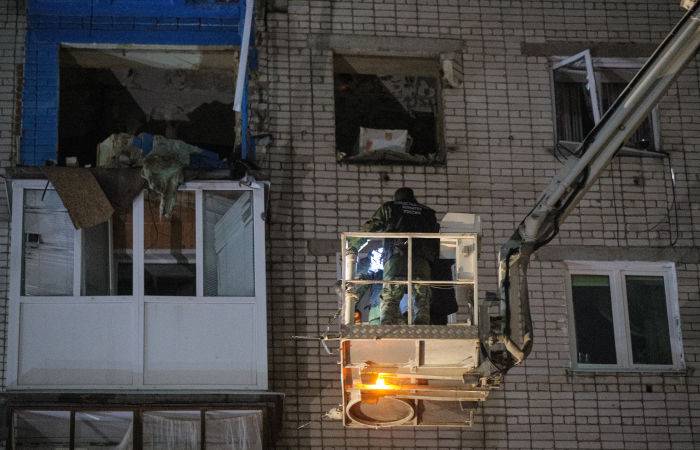 <br />
Взрыв в Зеленодольске 29 марта 2021 года, видео, снятые внутри девятиэтажного дома                