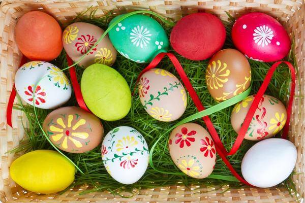 <br />
Пасха в эко-стиле: топ вариантов, как красить яйца натуральными красителями в домашних условиях                