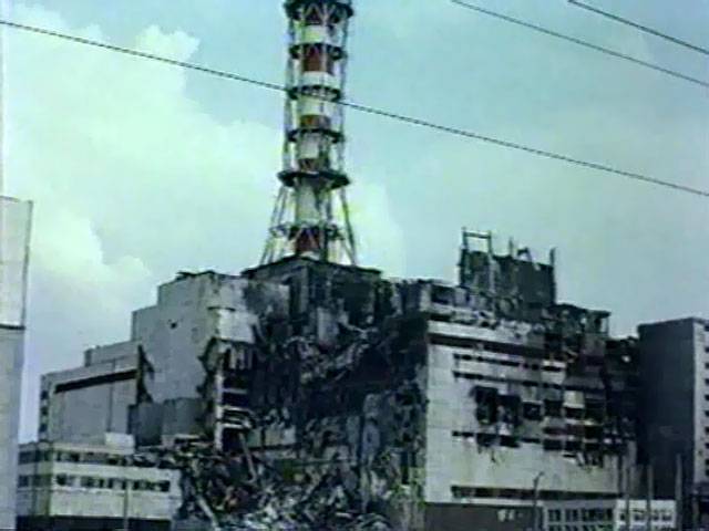 <br />
Сенсационная версия взрыва на Чернобыльской АЭС: сатанинский парад учёных перед катастрофой мог «призвать силы зла»                