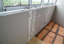 Как правильно утеплить балкон?