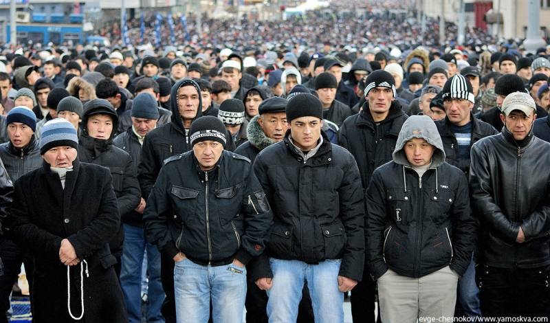 <br />
Более миллиона нелегальных мигрантов должны покинуть Россию до 15 июня 2021 года                