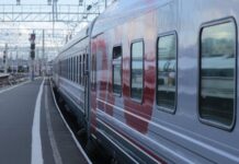 «Цены как в самолете и меняются каждый день»: челябинцев возмутили дорогие билеты на поезд к морю