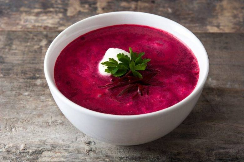 <br />
Идеальный суп для жаркого лета: рецепт холодного освежающего свекольника                