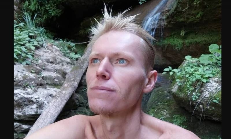 <br />
Игра ценою в жизнь: блогер из России скончался после 40 дней голодовки                