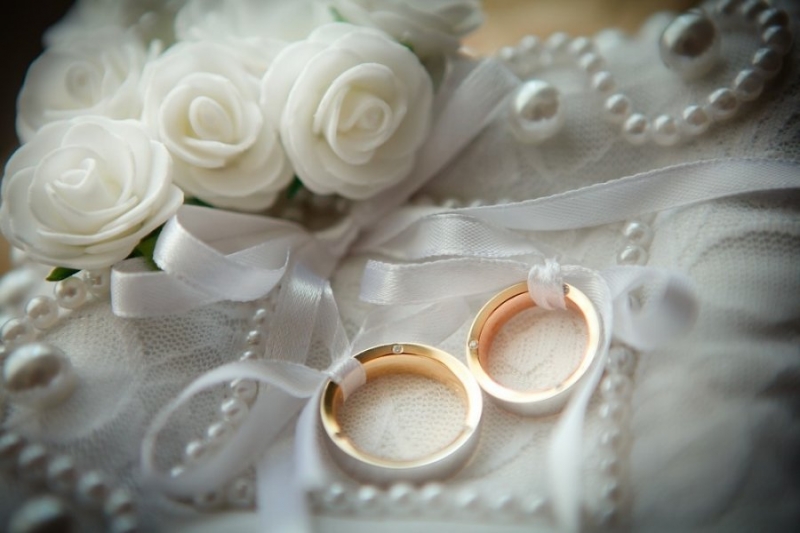 <br />
Красная горка сезон свадеб открывает: народные приметы для девушек на замужество и не только                