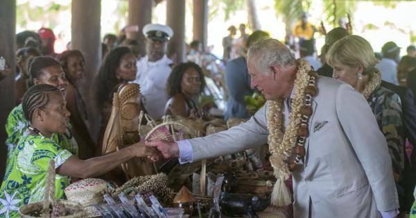 <br />
На тихоокеанском острове Танна жители оплакивают смерть мужа королевы Елизаветы II принца Филиппа, которого считают богом                