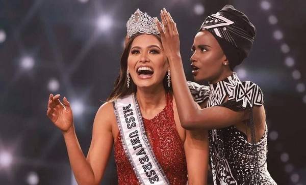 <br />
Победил интеллект: в конкурсе Мисс Вселенная 2021 года стала известна победительница                