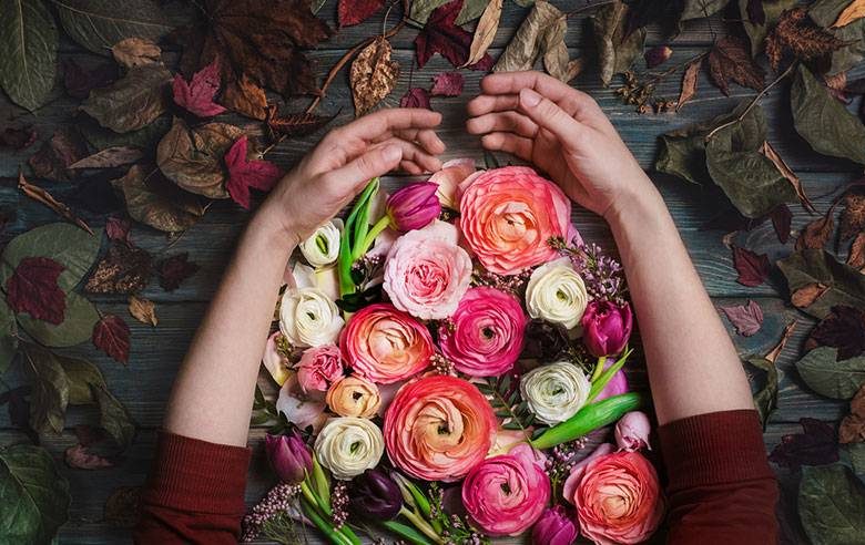 <br />
Сохраняем красоту надолго: как правильно ухаживать за срезанными цветами                