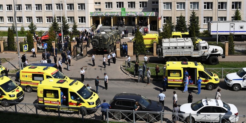 Стрельба в школе Казани, погибли девять человек — видео допроса стрелка, последние новости фото и видео с места событий
