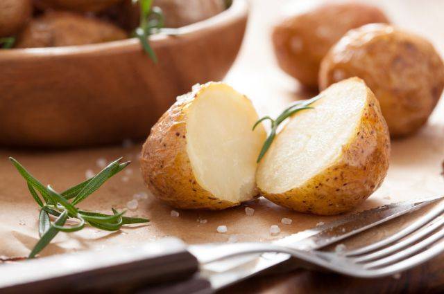 <br />
Вкусно и полезно: как правильно варить картошку в мундире                