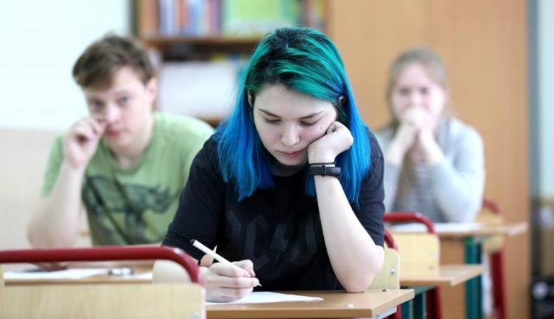 <br />
Ждать ли отмены главных экзаменов для учащихся ОГЭ и ЕГЭ в 2021 году                