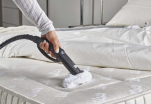 Для чего нужна химчистка матраса?