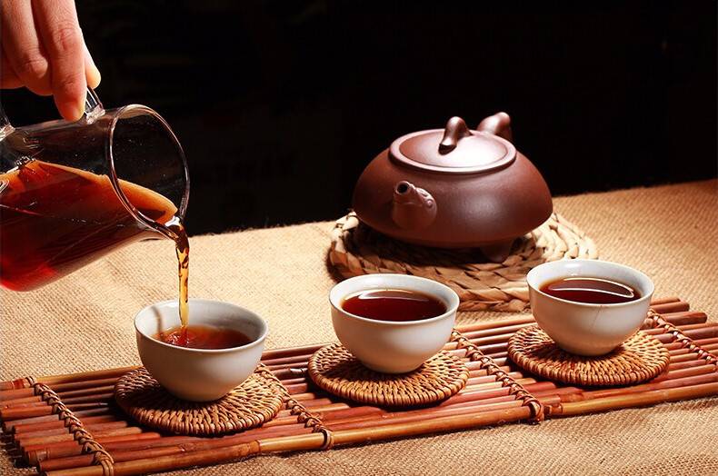 <br />
Чайная церемония для новичков: искусство правильного заваривания пуэра и китайского зелёного чая                