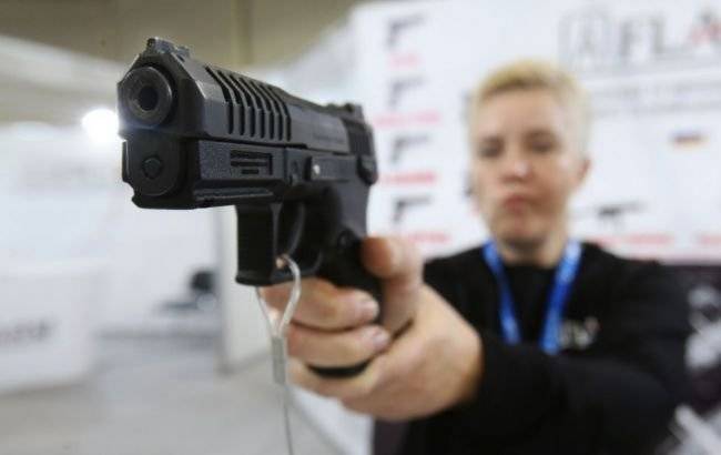 <br />
Госдума изменила правила выдачи оружия, кто не получит огнестрел                