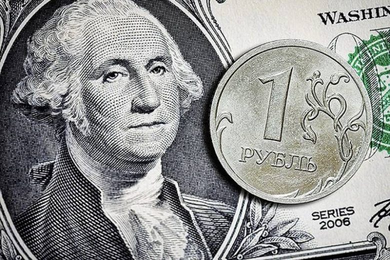 <br />
Куда прятать сбережения: что делать россиянам с долларами после решения ФНБ                